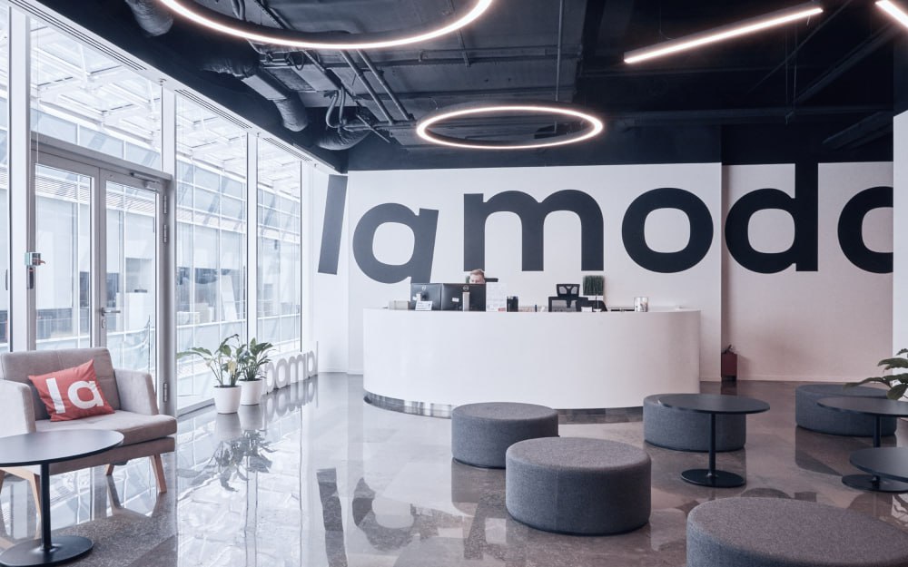 Lamoda перенесла финансовый контур на 1С:Управление холдингом за 10 месяцев